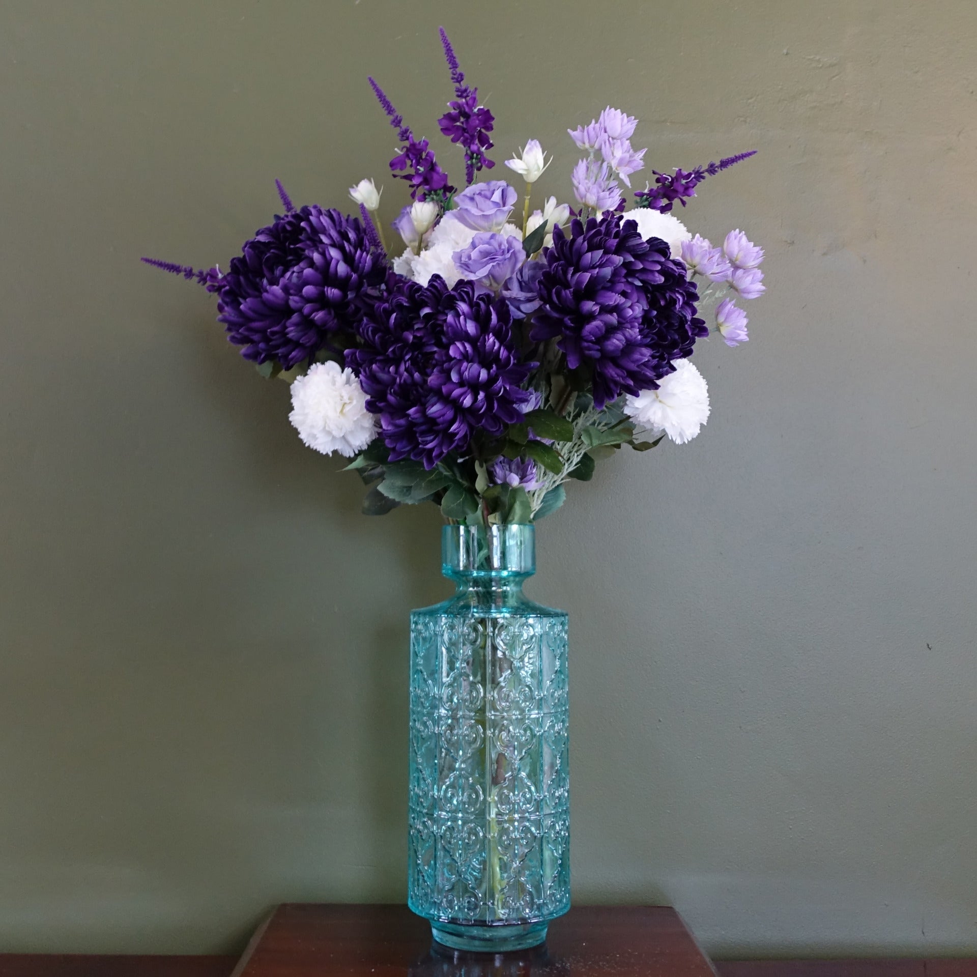 40cm Tall Turquoise Glass Vase