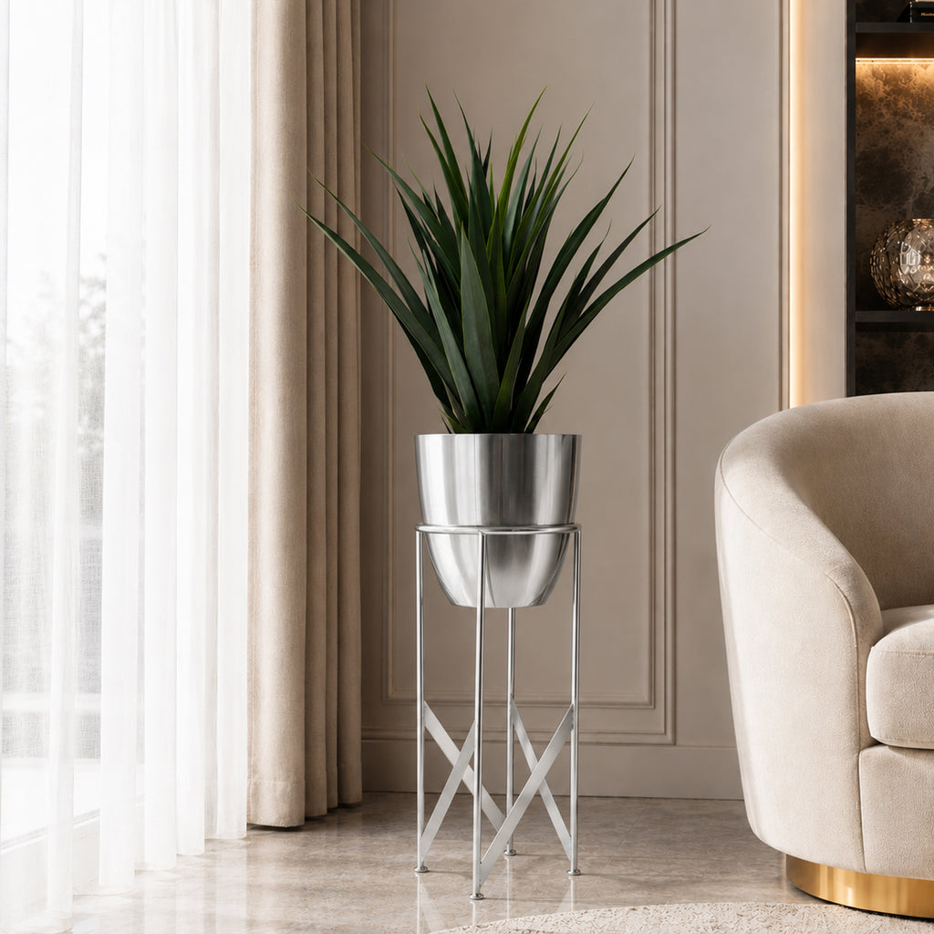 90cm Artificial Yukka Plant with Planter and Stand (image 13 of 13)