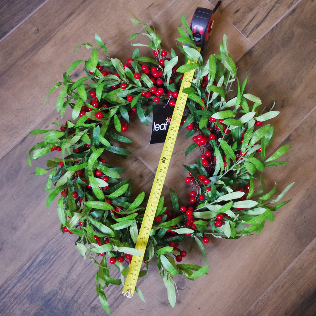 60cm (24") Large Luxury Artificial Christmas Mistletoe Leaf and Red Berry Floristry Wreath