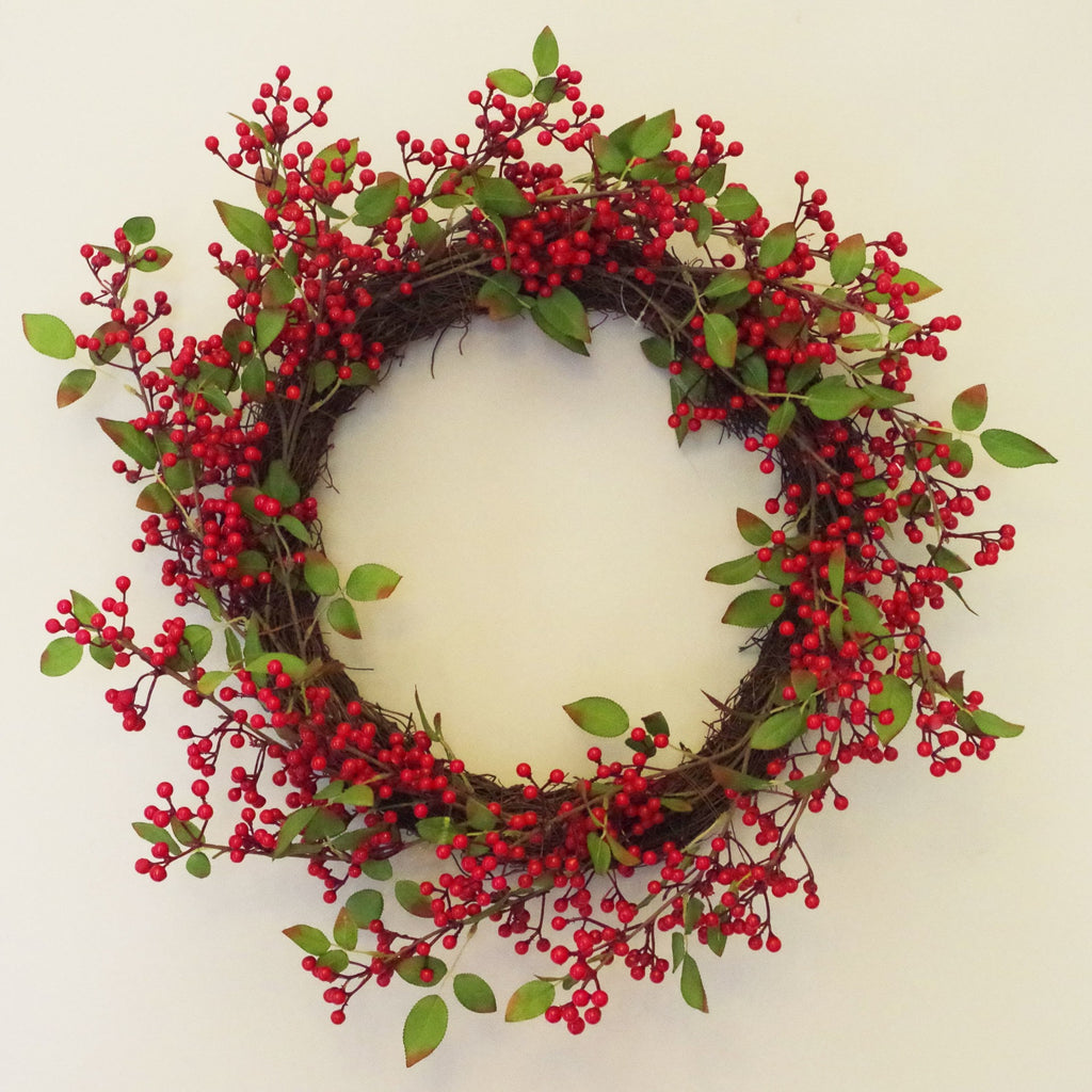 60cm (24") Large Luxury Artificial Christmas Natural Look Red Berry Floristry Wreath