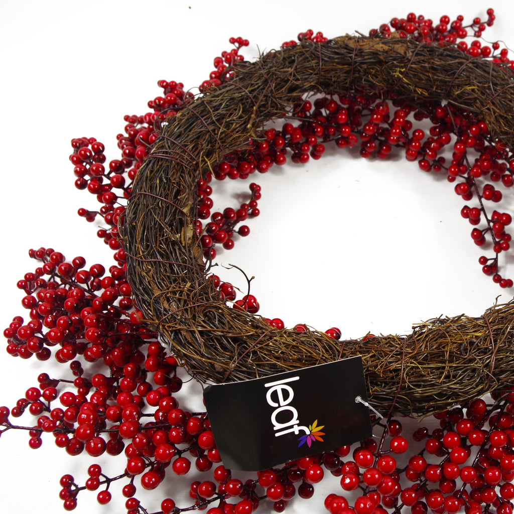 60cm (24") Extra Large Luxury Artificial Christmas Red Berry Wreath